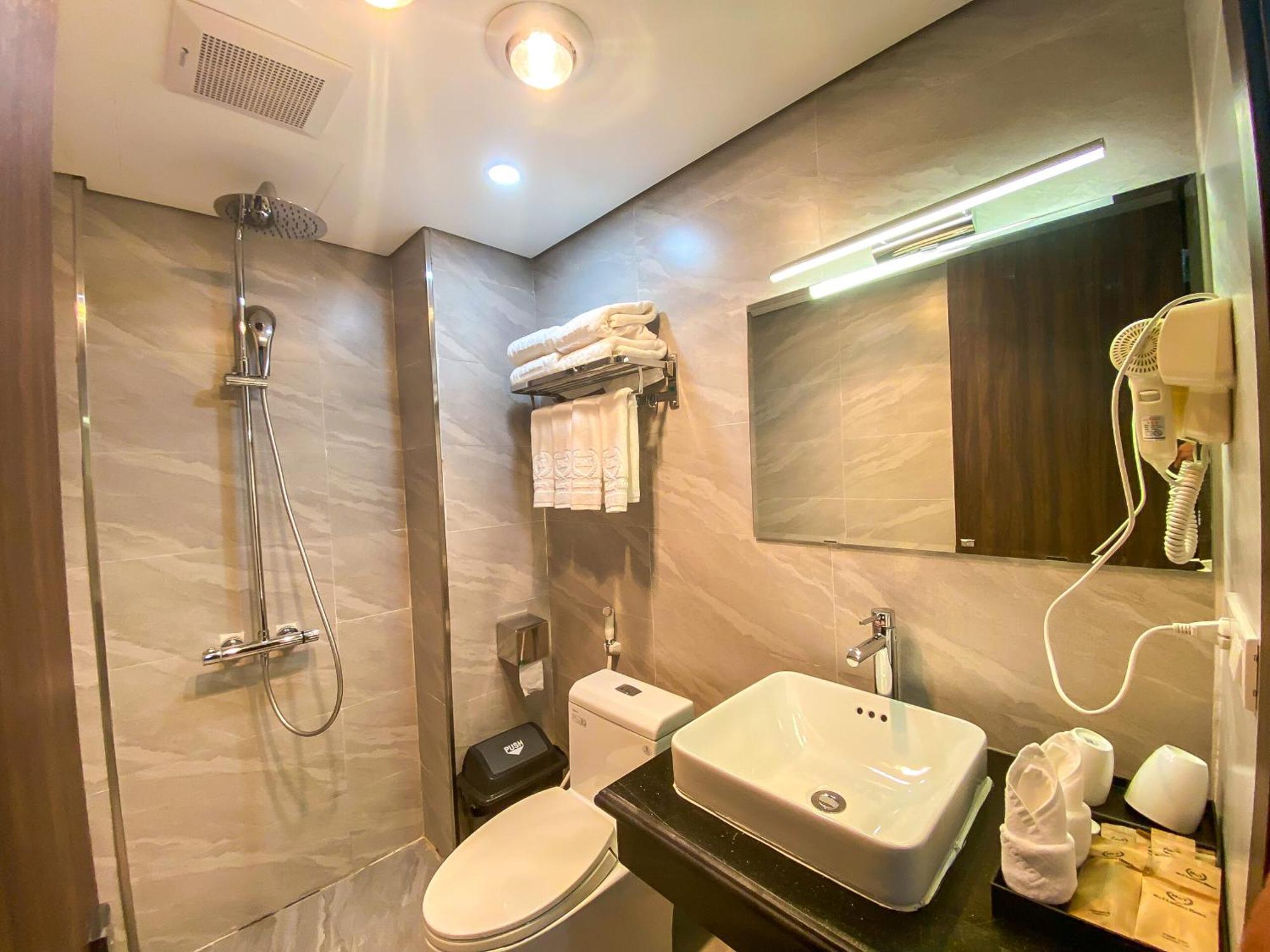 H&T Luxury Hotel Sa Pa Buitenkant foto